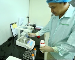 Việt Nam tăng cường nghiên cứu phát triển Vắc xin COVID-19