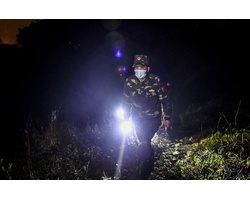 Bộ đội biên phòng dựng lán trắng đêm canh giữ biên giới Việt Trung phòng dịch corona